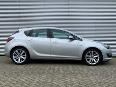 Opel Astra - 1.4 Turbo Sport Climate Controle Navigatie