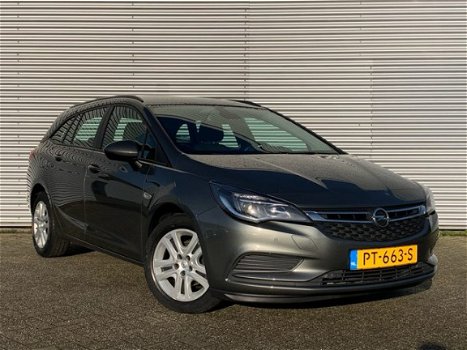 Opel Astra Sports Tourer - 1.0 Online Edition Airco Navigatie Parkeersensoren - 1