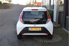 Toyota Aygo - 1.0 VVT-i x-now