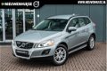 Volvo XC60 - 2.4 D5 AWD Summum / Trekhaak / Parkeersensoren / Stoel verwarming / Klimaat + Apadtive - 1 - Thumbnail