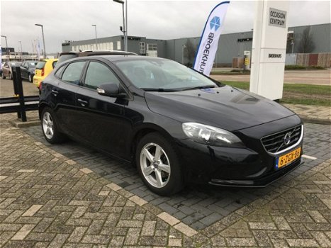 Volvo V40 - 1.6 D2 Kinetic | Navigatie | Airco | Cruise Control - 1