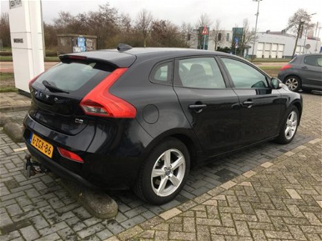 Volvo V40 - 1.6 D2 Kinetic | Navigatie | Airco | Cruise Control - 1