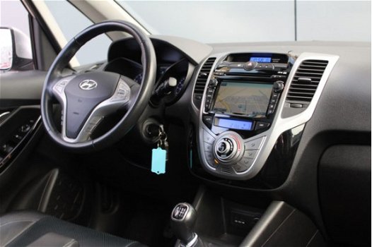 Hyundai ix20 - 1.6i i-Catcher 126pk | Panoramadak | Leer | Navigatie | Trekhaak | Camera | Cruise co - 1