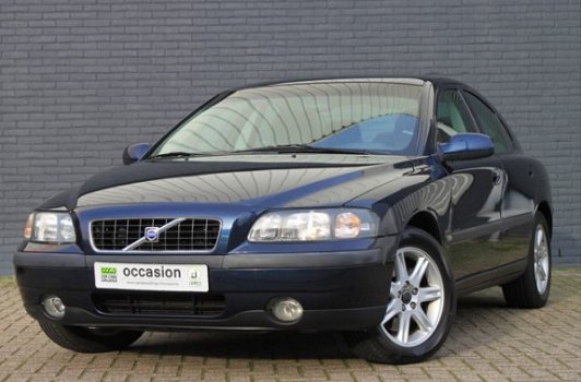 Volvo S60 - 2.4 Edition | Airco | Trekhaak | LM | Young timer | Nap - 1