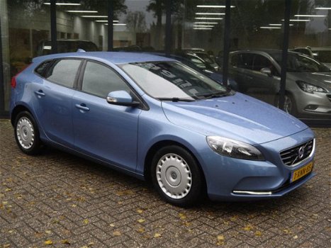 Volvo V40 - 1.6 D2 Business *Navi*ECC*EXPORT/EX.BPM - 1