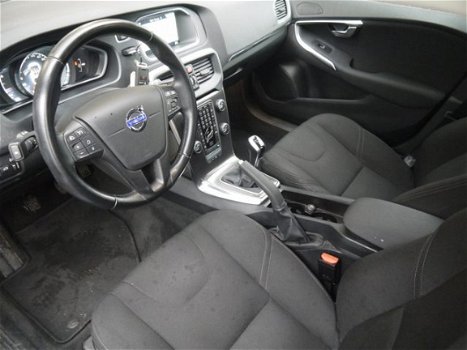 Volvo V40 - 1.6 D2 Business *Navi*ECC*EXPORT/EX.BPM - 1