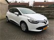 Renault Clio - 0.9 TCe Expression Airco , Navigatie, Cruise Controle, Led dagrijverlichting - 1 - Thumbnail
