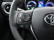 Toyota Auris - 1.8 Hybrid Now | Nederlandse auto | 1e eigenaar | Cruise control - 1 - Thumbnail