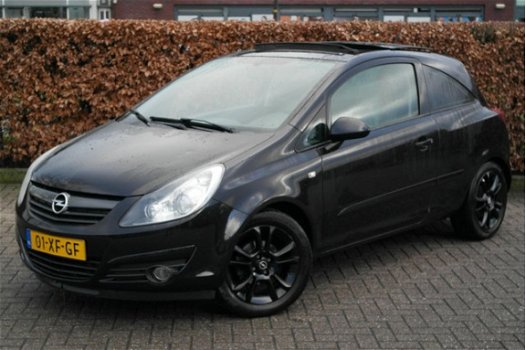 Opel Corsa - 1.4-16V Sport # Panorama dak, Sportline, Black Edition - 1