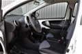 Peugeot 107 - 1.0 Access Accent 5-DEURS AIRCO - 1 - Thumbnail