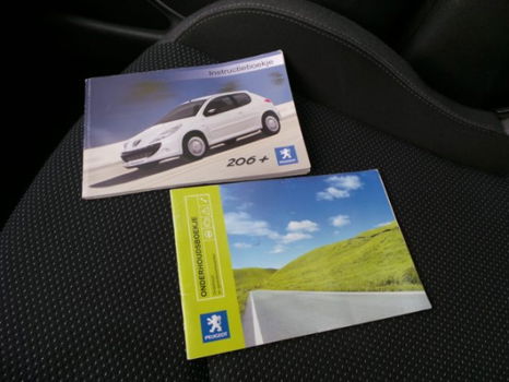 Peugeot 206 - 1.4 75pk 5-deurs *TREKHAAK - 1