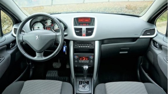 Peugeot 207 - 1.6 VTI 120pk XS 5-drs AUTOMAAT - 1