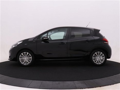 Peugeot 208 - 1.2 PureTech Signature 82 PK 5 drs *NAVIGATIE*LM VELGEN*13.866KM* | NEFKENS DEAL | - 1