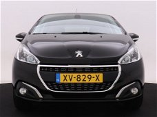 Peugeot 208 - 1.2 PureTech Signature 82 PK 5 drs *NAVIGATIE*LM VELGEN*13.866KM* | NEFKENS DEAL |