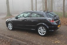 Opel Astra GTC - 1.6 Cosmo, Navigatie, Airco/ECC