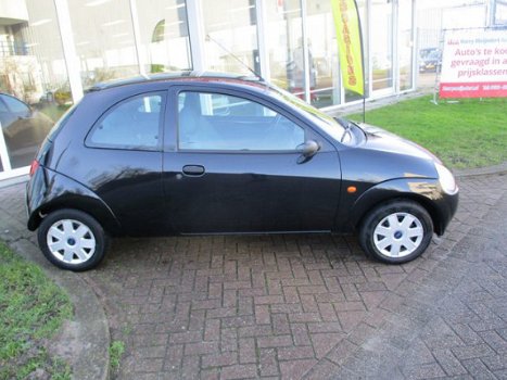 Ford Ka - 1.3 Futura Motorstoring. Zo mee - 1