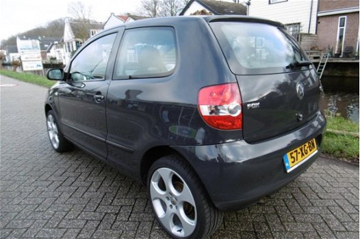 Volkswagen Fox - 1.4 Trendline 75pk Airco Zuinig Onderhoudshistorie - 1