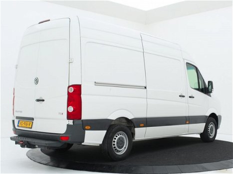 Volkswagen Crafter - 2.0TDI 136PK L2H2 Trekhaak / Navigatie / Airco - 1