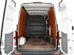 Volkswagen Crafter - 2.0TDI 136PK L2H2 Trekhaak / Navigatie / Airco - 1 - Thumbnail