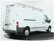 Ford Transit - 2.2TDCI 125PK L2H2 Airco/Imperiaal/Trekhaak/Inrichting - 1 - Thumbnail