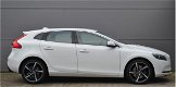 Volvo V40 - 2.0 D3 Aut. Summum, Navi, Leder, LMV 18´´, Xenon - 1 - Thumbnail