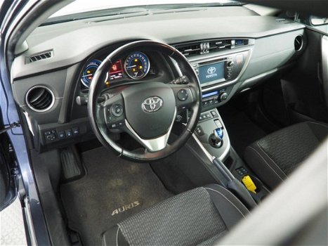 Toyota Auris Touring Sports - 1.8 Hybrid Lease / Panoramadak / Parkeersensoren v+a / Navigatie / 1e - 1