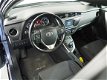 Toyota Auris Touring Sports - 1.8 Hybrid Lease / Panoramadak / Parkeersensoren v+a / Navigatie / 1e - 1 - Thumbnail