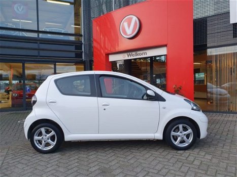 Toyota Aygo - 1.0-12V Comfort Nav - 1