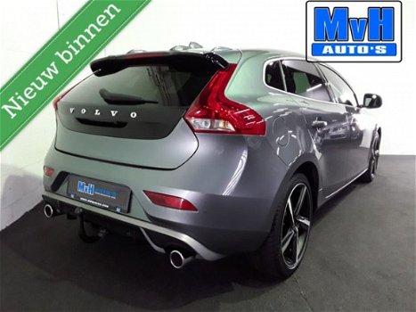 Volvo V40 - 2.0 D2 R-Design Business - 1