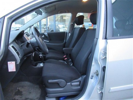 Suzuki Liana - 1.6 GLS / Lmv / Stoelverw. / Trekhaak / Airco - 1