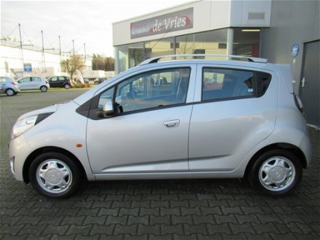 Chevrolet Spark - 1.2 16V LT / Elektr. Ramen / Airco / Dakrails - 1