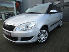 Skoda Fabia Combi - 1.4 Comfort / Stoelverw. / Cruise / Airco