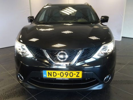 Nissan Qashqai - Dig-T 115 PK N-Vision Panoramadak | Climate control | Stoelverwarming | 360gr Camer - 1