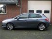 Citroën C4 - 1.6 HDi Ligne Bns-clima-trekh-NW MOD - 1 - Thumbnail