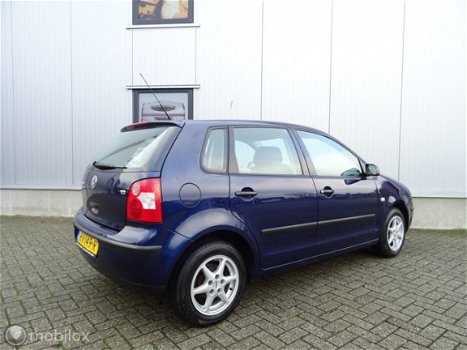 Volkswagen Polo - 1.2-12V Athene * 5DRS & APK 2021 - 1