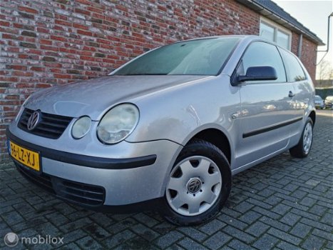 Volkswagen Polo - 1.4-16V - 1