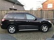 Hyundai Santa Fe - 2.7i V6 4WD AUTOMAAT Dynamic Nieuw Model, Bull+Side Bar, Clima, Parkeersensoren, - 1 - Thumbnail