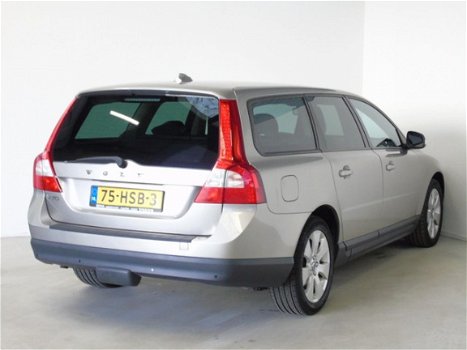 Volvo V70 - 2.0 Kinetic (bj 2009) Navi - 1