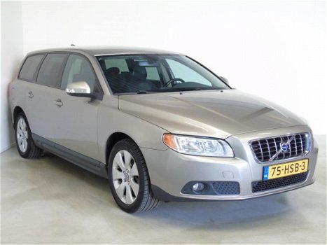 Volvo V70 - 2.0 Kinetic (bj 2009) Navi - 1