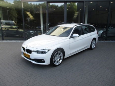 BMW 3-serie Touring - 318d 150pk Executive, LED, Stoelverw, Clima, PDC, Trekhk - 1