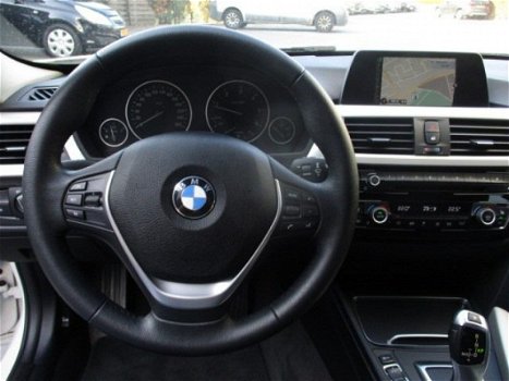 BMW 3-serie Touring - 318d 150pk Executive, LED, Stoelverw, Clima, PDC, Trekhk - 1