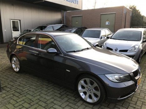 BMW 3-serie - 318i Business Line - 1