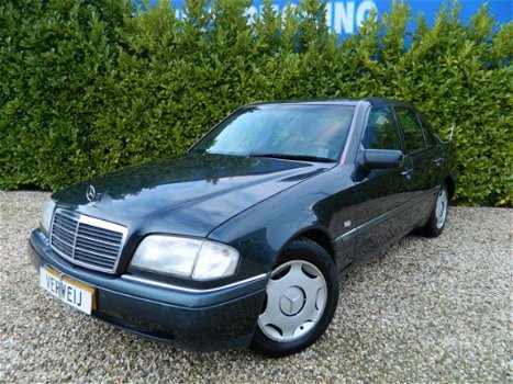 Mercedes-Benz C-klasse - 1.8 C180 SEDAN CLASSIC Classic - 1