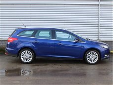 Ford Focus Wagon - 125 pk Titanium | Trekhaak | Navi | Clima | Voorruitverw. |