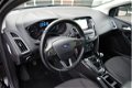 Ford Focus Wagon - 1.5 TDCI Titanium Lease Edition 100% onderhouden - 1 - Thumbnail