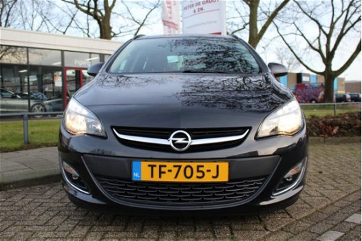 Opel Astra Sports Tourer - 1.6 Active 