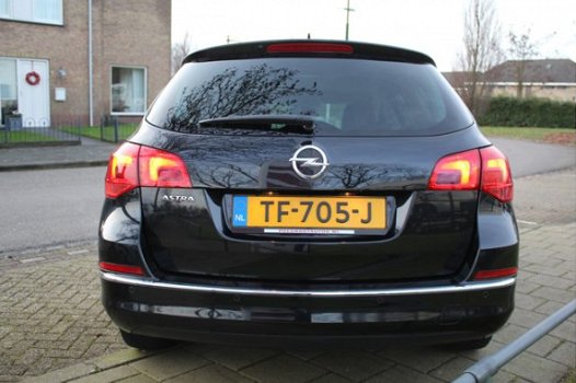 Opel Astra Sports Tourer - 1.6 Active 