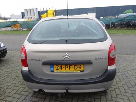 Citroën Xsara Picasso - 1.6i 5 deurs, AIRCO, NIEUWE APK en rijd, remt, schakelt zeer goed - 1