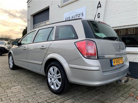 Opel Astra Wagon - 1.6 Essentia Navi Cruise Airco Trekhaak - 1