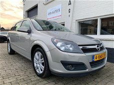 Opel Astra Wagon - 1.6 Essentia Navi Cruise Airco Trekhaak